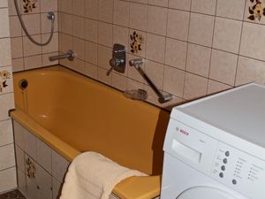 6856607-Ferienwohnung-3--300x225-5