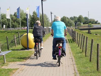 Radfahren direkt an der Eider