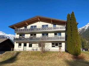 23949247-Ferienwohnung-4-Stanzach-300x225-1