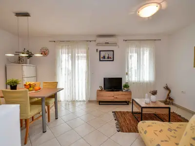 Ferienwohnung für 4 Personen (50 m²) in Stara Baska 2/10