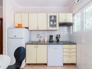 18555635-Ferienwohnung-4-Stara Novalja-300x225-4