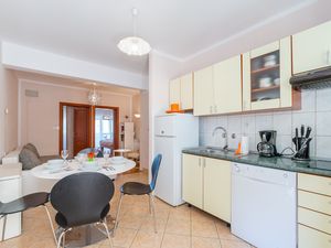 23929128-Ferienwohnung-4-Stara Novalja-300x225-3