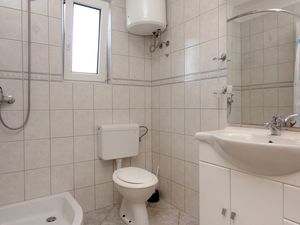 23930744-Ferienwohnung-3-Stara Novalja-300x225-5