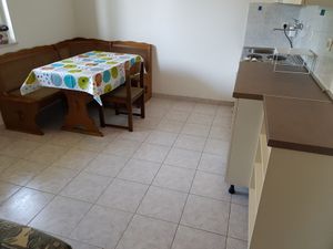 23931823-Ferienwohnung-4-Stara Novalja-300x225-2