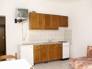 23927446-Ferienwohnung-4-Stara Novalja-300x225-2