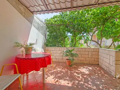 Ferienwohnung für 2 Personen (30 m²) in Stari Grad 2/10