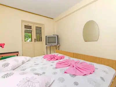 Ferienwohnung für 2 Personen (30 m²) in Stari Grad 8/10