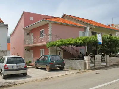 Ferienwohnung für 3 Personen in Stari Grad 1/10