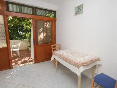 Ferienwohnung für 2 Personen in Stari Grad 10/10