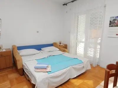 Ferienwohnung für 2 Personen in Stari Grad 10/10