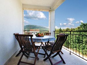 Ferienwohnung für 8 Personen (100 m²) in Stari Grad