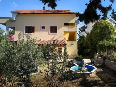 Ferienwohnung für 3 Personen in Stari Grad 1/10