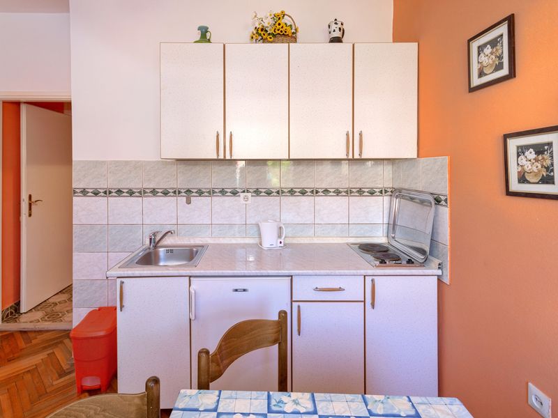 18923402-Ferienwohnung-3-Stari Grad-800x600-2