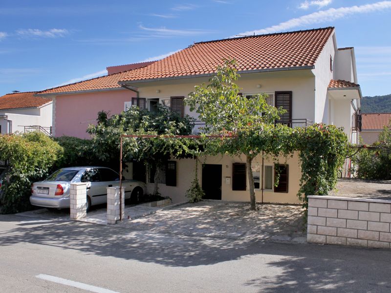 19126902-Ferienwohnung-2-Stari Grad-800x600-0