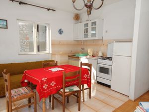 19128194-Ferienwohnung-2-Stari Grad-300x225-4