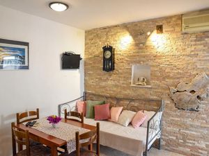 Ferienwohnung für 3 Personen (31 m²) in Stari Grad