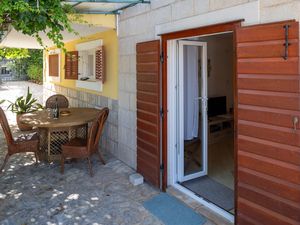 Ferienwohnung für 3 Personen (36 m²) in Stari Grad