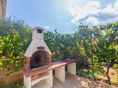 Ferienwohnung für 6 Personen (75 m²) in Stari Grad 3/10