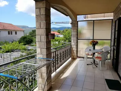 Ferienwohnung für 2 Personen (25 m²) in Stari Grad 8/10