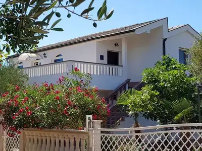 Ferienwohnung für 4 Personen in Stari Grad 4/10