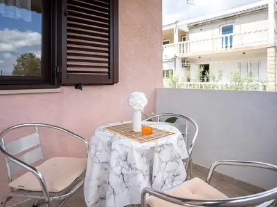 Ferienwohnung für 2 Personen (30 m²) in Stari Grad 5/10