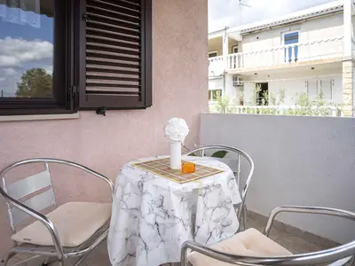 Ferienwohnung für 2 Personen (30 m²) in Stari Grad 2/10