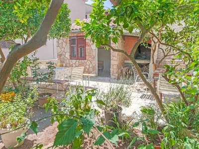 Ferienwohnung für 2 Personen (30 m²) in Stari Grad 4/10