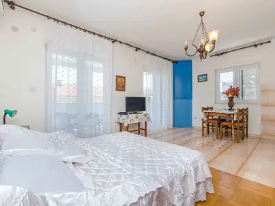 Ferienwohnung für 2 Personen (50 m²) in Stari Grad 5/10