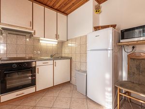 23827447-Ferienwohnung-4-Stari trg ob Kolpi-300x225-3