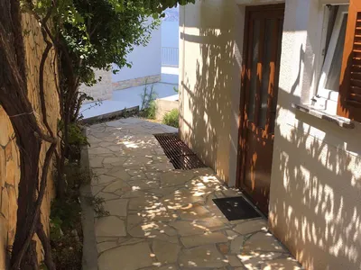 Ferienwohnung für 2 Personen (40 m²) in Starigrad 4/10