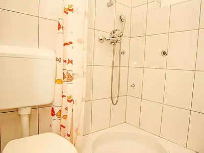 Ferienwohnung für 11 Personen (110 m²) in Starigrad-Paklenica 6/10