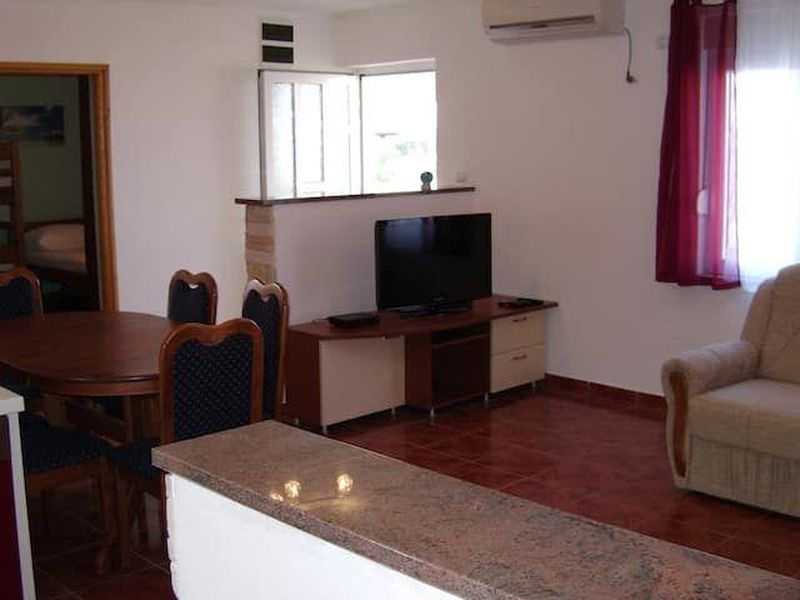 23134403-Ferienwohnung-5-Starigrad-Paklenica-800x600-1