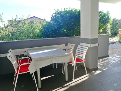 Ferienwohnung für 6 Personen (90 m²) in Starigrad-Paklenica 1/10