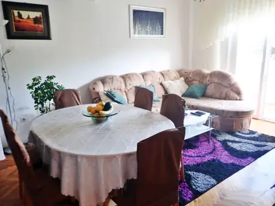 Ferienwohnung für 6 Personen (90 m²) in Starigrad-Paklenica 9/10