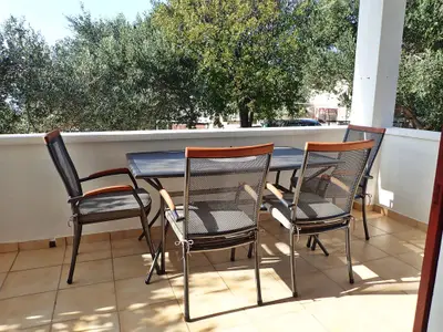 Ferienwohnung für 5 Personen (65 m²) in Starigrad-Paklenica 1/10