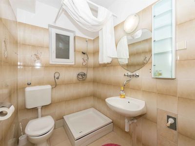 Ferienwohnung für 8 Personen (110 m²) in Starigrad-Paklenica 8/10