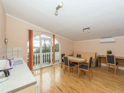 Ferienwohnung für 3 Personen (32 m²) in Starigrad-Paklenica 5/10