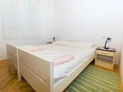 Ferienwohnung für 6 Personen (70 m²) in Starigrad-Paklenica 3/10