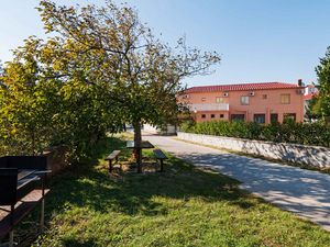 23959098-Ferienwohnung-5-Starigrad-Paklenica-300x225-5