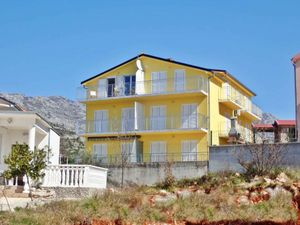 23959143-Ferienwohnung-5-Starigrad-Paklenica-300x225-4