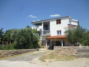 23959162-Ferienwohnung-4-Starigrad-Paklenica-300x225-3