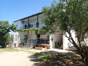 Ferienwohnung für 2 Personen (24 m²) in Starigrad-Paklenica