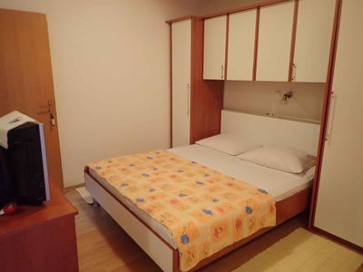 Ferienwohnung für 2 Personen (20 m²) in Starigrad-Paklenica 6/10