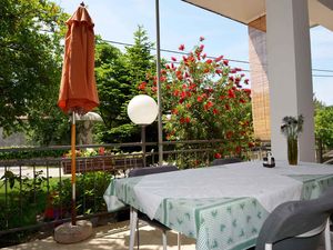 Ferienwohnung für 4 Personen (26 m²) in Starigrad-Paklenica
