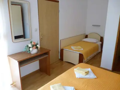 Ferienwohnung für 3 Personen (45 m²) in Starigrad-Paklenica 5/10