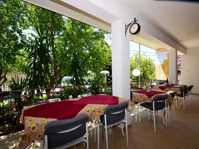 Ferienwohnung für 4 Personen (20 m²) in Starigrad-Paklenica 1/10