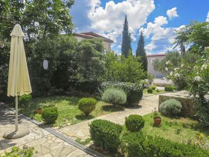 23846446-Ferienwohnung-8-Starigrad-Paklenica-300x225-5