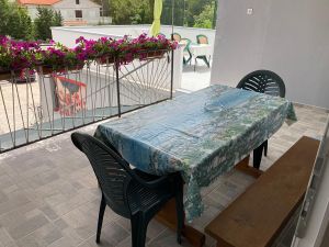 Ferienwohnung für 9 Personen (100 m&sup2;) in Starigrad-Paklenica
