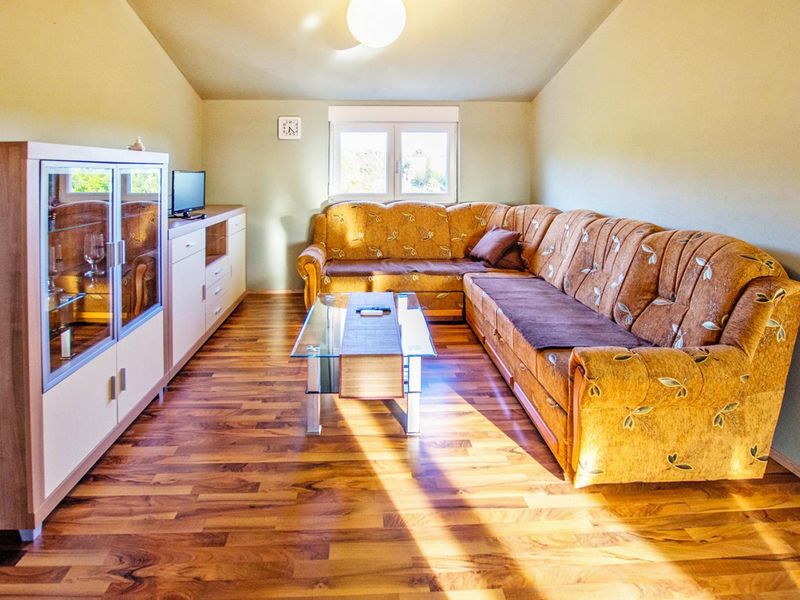 23289866-Ferienwohnung-4-Starigrad-Paklenica-800x600-2