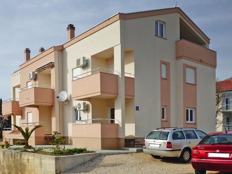 23328234-Ferienwohnung-4-Starigrad-Paklenica-800x600-0